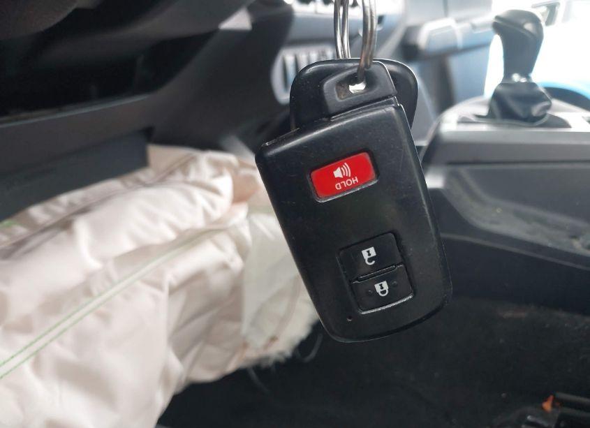 Photo 11 of 2017 Toyota Tacoma TRD SPORT (VIN 3TMDZ5BN1HM027648)