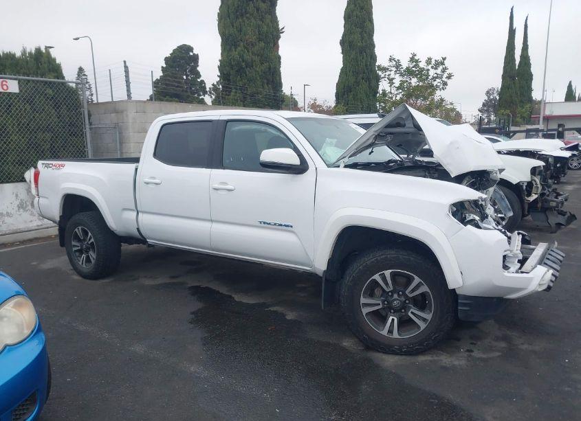 Photo 13 of 2017 Toyota Tacoma TRD SPORT (VIN 3TMDZ5BN1HM027648)