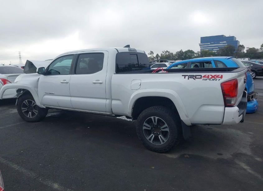 Photo 14 of 2017 Toyota Tacoma TRD SPORT (VIN 3TMDZ5BN1HM027648)