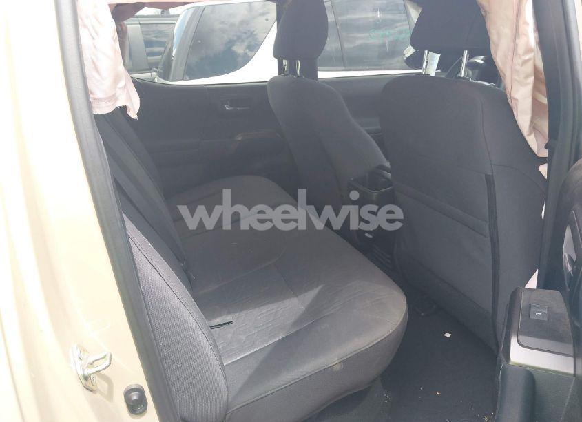 Photo 8 of 2018 Toyota Tacoma TRD OFF ROAD (VIN 3TMDZ5BN1JM046979)