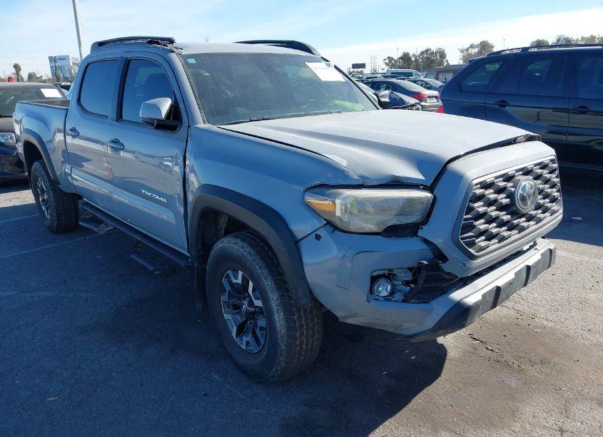 2020 Toyota Tacoma TRD OFF-ROAD (VIN 3TMDZ5BN1LM085364) main photo