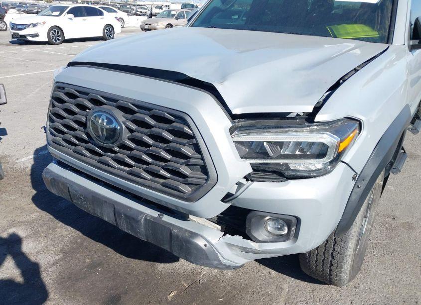 Photo 6 of 2020 Toyota Tacoma TRD OFF-ROAD (VIN 3TMDZ5BN1LM085364)