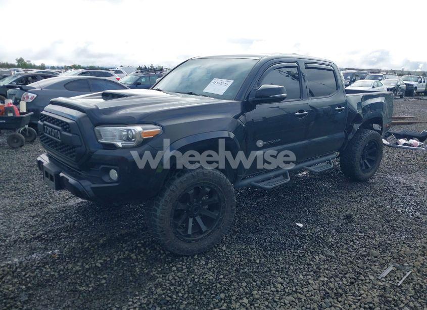 Photo 2 of 2020 Toyota Tacoma TRD SPORT (VIN 3TMDZ5BN1LM095926)
