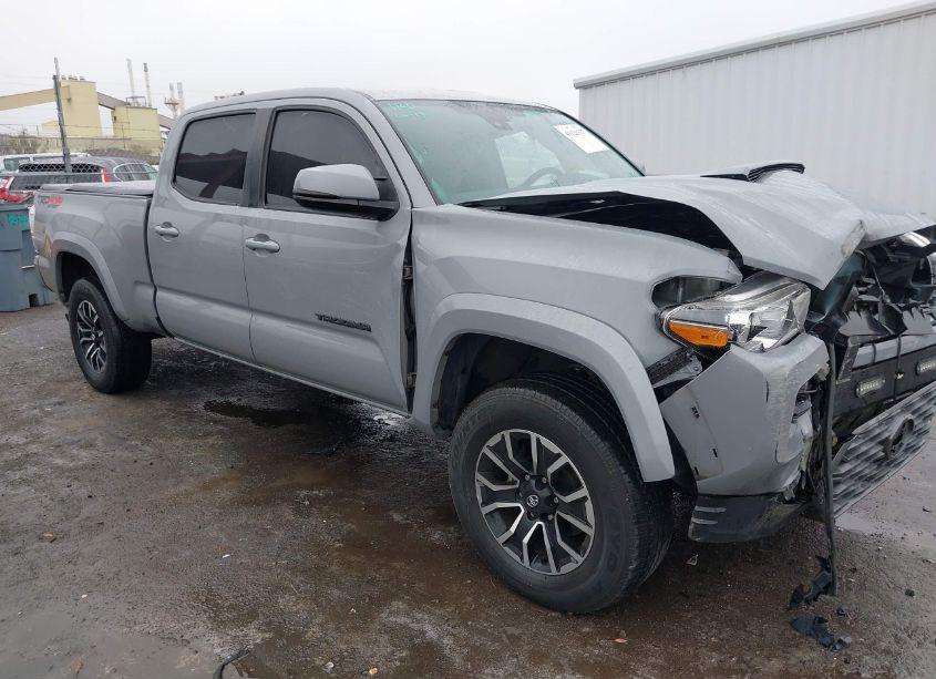 2021 Toyota Tacoma TRD SPORT (VIN 3TMDZ5BN1MM113925) main photo