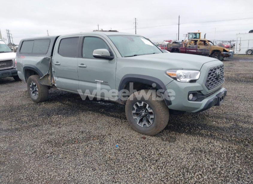 2022 Toyota Tacoma TRD OFF ROAD (VIN 3TMDZ5BN1NM123131) main photo