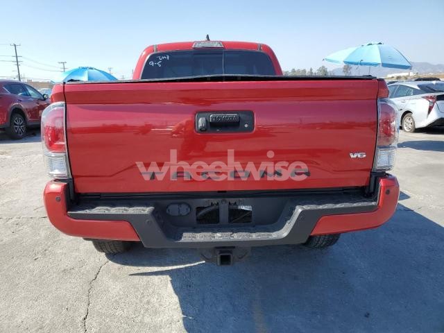 Photo 2 of 2022 TOYOTA TACOMA DOUBLE CAB N/A (VIN 3TMDZ5BN1NM135571)