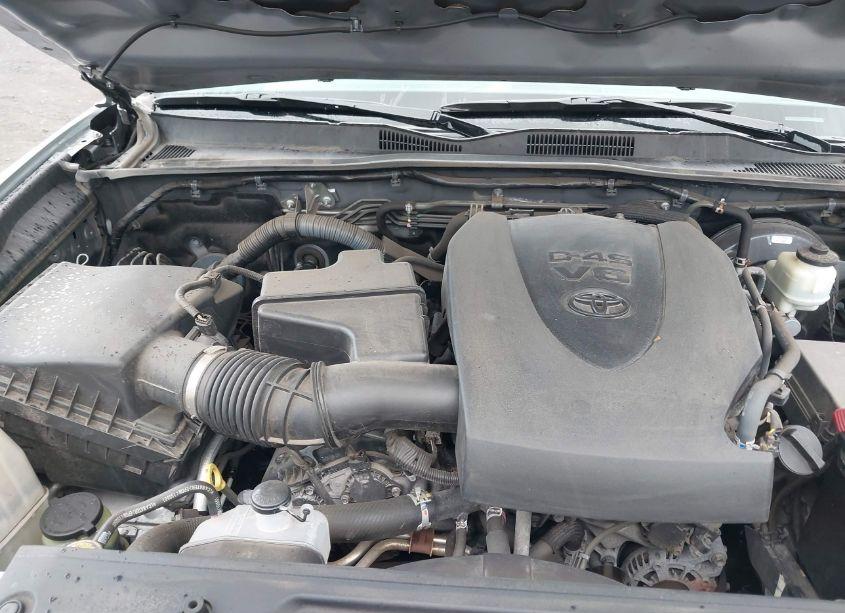 Photo 10 of 2016 Toyota Tacoma TRD SPORT (VIN 3TMDZ5BN2GM001302)