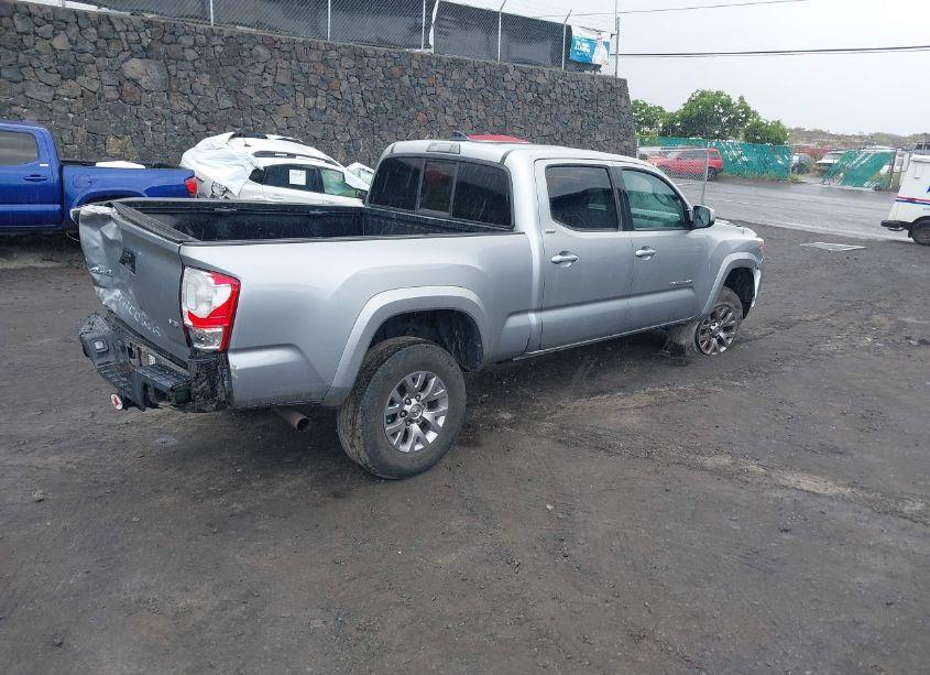 Photo 4 of 2016 Toyota Tacoma TRD SPORT (VIN 3TMDZ5BN2GM001302)