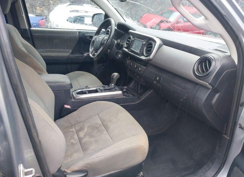 Photo 5 of 2016 Toyota Tacoma TRD SPORT (VIN 3TMDZ5BN2GM001302)