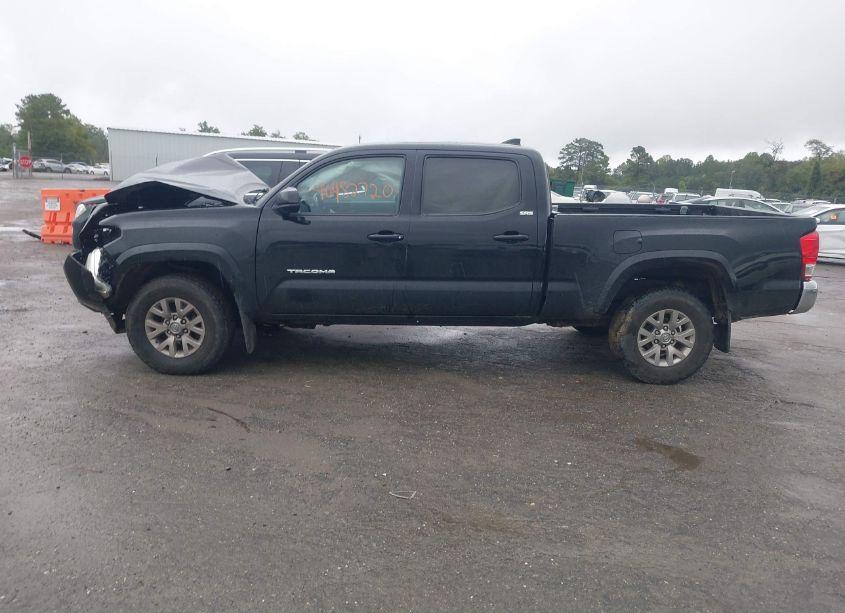 Photo 13 of 2016 Toyota Tacoma SR5 V6 (VIN 3TMDZ5BN2GM009514)