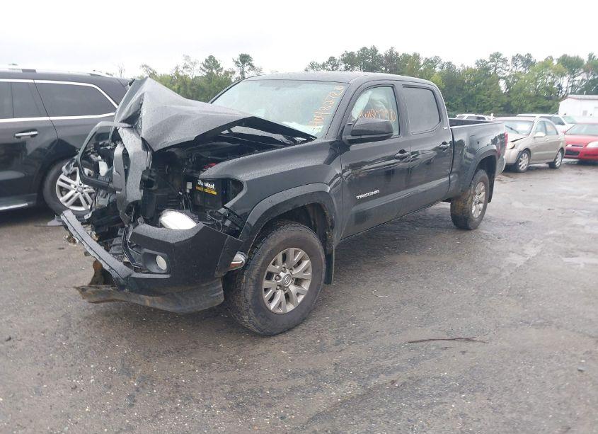 Photo 2 of 2016 Toyota Tacoma SR5 V6 (VIN 3TMDZ5BN2GM009514)
