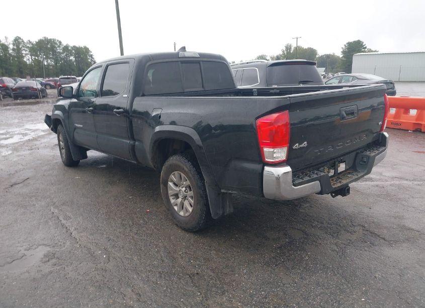 Photo 3 of 2016 Toyota Tacoma SR5 V6 (VIN 3TMDZ5BN2GM009514)