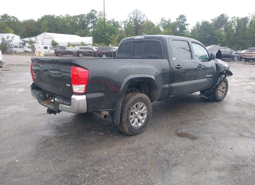 Photo 4 of 2016 Toyota Tacoma SR5 V6 (VIN 3TMDZ5BN2GM009514)