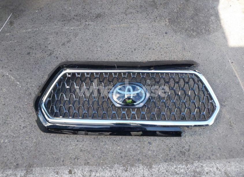 Photo 12 of 2017 Toyota Tacoma SR5 V6 (VIN 3TMDZ5BN2HM030199)