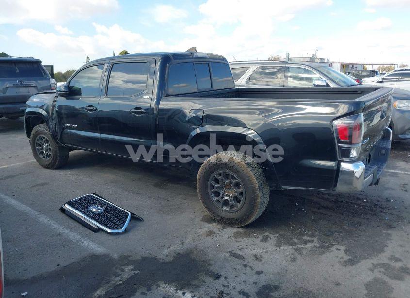 Photo 15 of 2017 Toyota Tacoma SR5 V6 (VIN 3TMDZ5BN2HM030199)