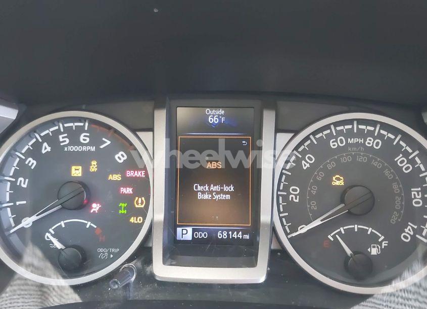 Photo 7 of 2017 Toyota Tacoma SR5 V6 (VIN 3TMDZ5BN2HM030199)