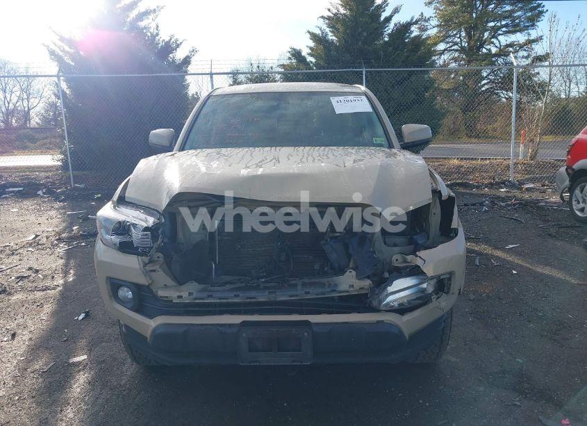 Photo 12 of 2017 Toyota Tacoma SR5 V6 (VIN 3TMDZ5BN2HM035841)