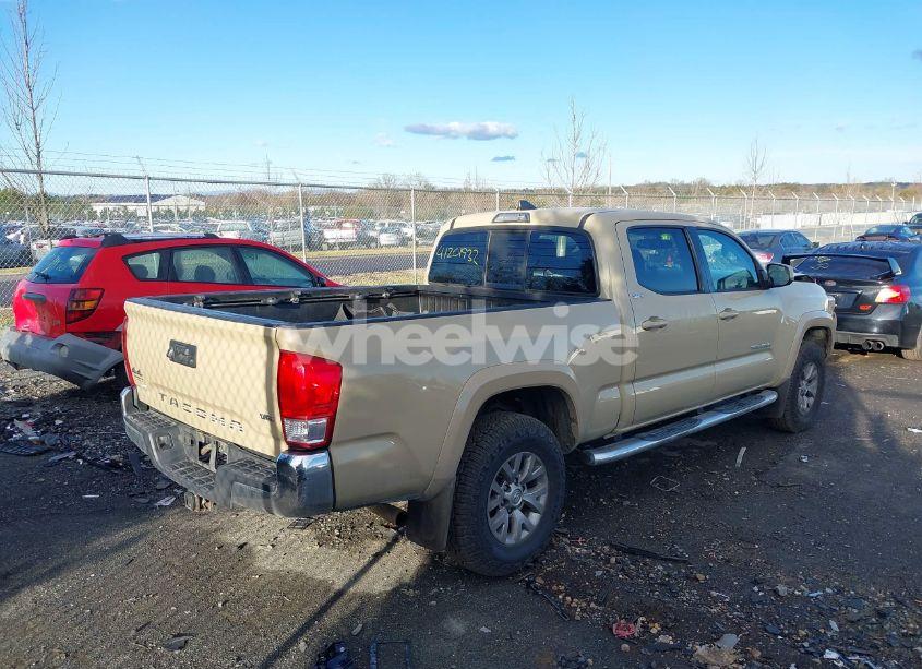 Photo 4 of 2017 Toyota Tacoma SR5 V6 (VIN 3TMDZ5BN2HM035841)
