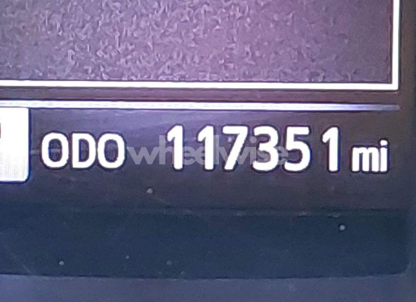 Photo 15 of 2018 Toyota Tacoma SR5 V6 (VIN 3TMDZ5BN2JM036459)