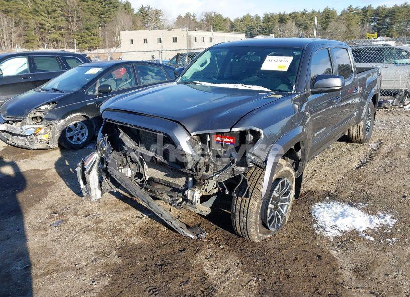 Photo 6 of 2018 Toyota Tacoma SR5 V6 (VIN 3TMDZ5BN2JM036459)