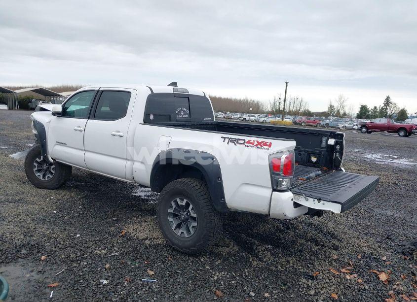 Photo 3 of 2020 Toyota Tacoma TRD OFF-ROAD (VIN 3TMDZ5BN2LM082747)
