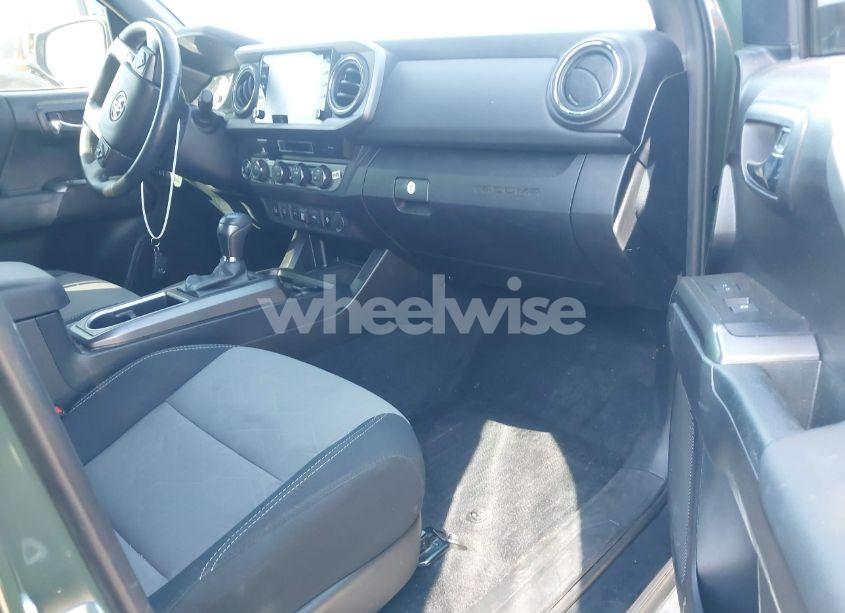 Photo 5 of 2021 Toyota Tacoma TRD OFF-ROAD (VIN 3TMDZ5BN2MM101265)