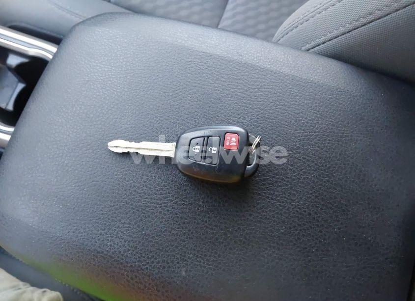 Photo 11 of 2021 Toyota Tacoma SR5 V6 (VIN 3TMDZ5BN2MM106840)