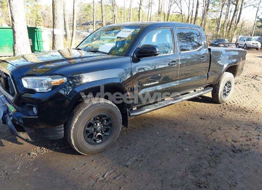 Photo 2 of 2021 Toyota Tacoma SR5 V6 (VIN 3TMDZ5BN2MM106840)