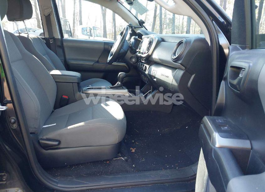 Photo 5 of 2021 Toyota Tacoma SR5 V6 (VIN 3TMDZ5BN2MM106840)