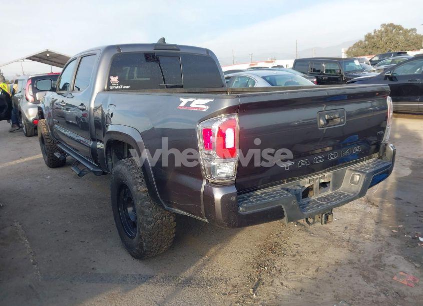 Photo 3 of 2021 Toyota Tacoma DOUBLE CAB/SR5/TRD SPORT/TRD OFF ROAD (VIN 3TMDZ5BN2MM108586)