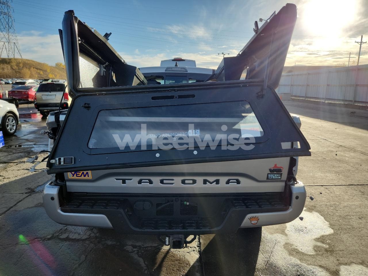 Photo 6 of 2021 TOYOTA TACOMA DOUBLE CAB (VIN 3TMDZ5BN2MM111116)