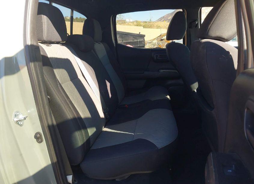 Photo 8 of 2022 Toyota Tacoma (VIN 3TMDZ5BN2NM121467)
