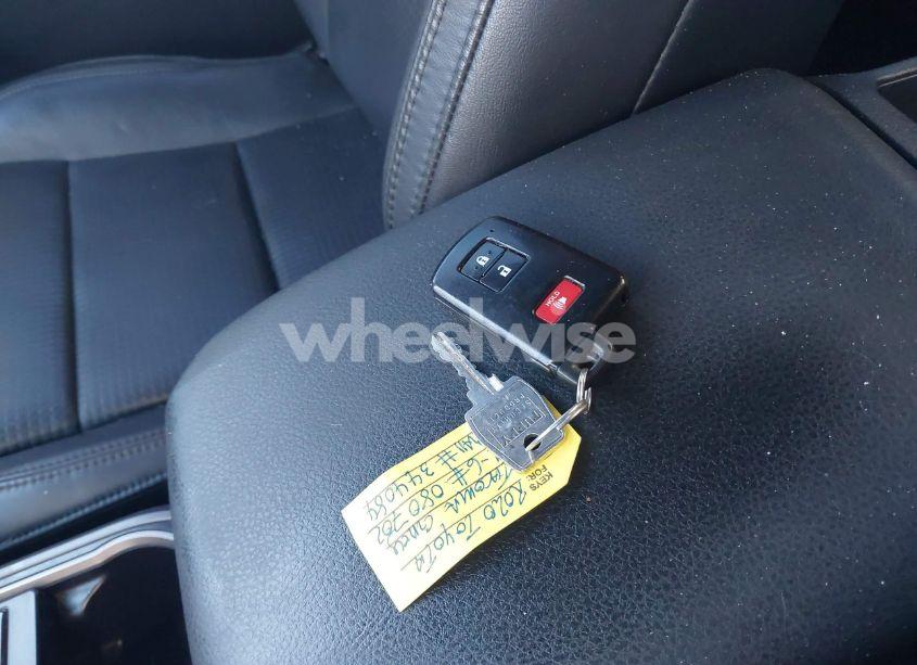 Photo 11 of 2020 Toyota Tacoma TRD SPORT (VIN 3TMDZ5BN3LM080702)