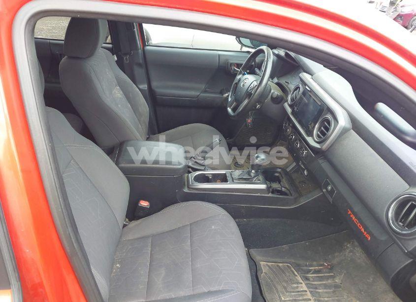 Photo 5 of 2016 Toyota Tacoma TRD SPORT (VIN 3TMDZ5BN4GM008588)