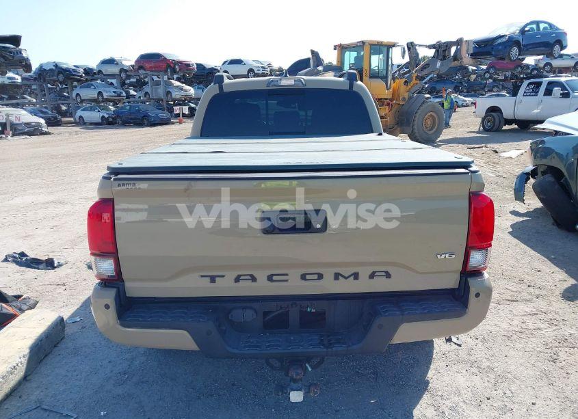 Photo 16 of 2018 Toyota Tacoma TRD SPORT (VIN 3TMDZ5BN4JM039802)