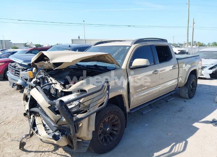 Photo 2 of 2018 Toyota Tacoma TRD SPORT (VIN 3TMDZ5BN4JM039802)