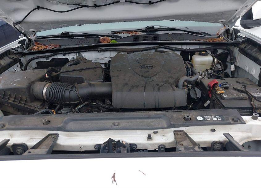 Photo 10 of 2018 Toyota Tacoma TRD OFF ROAD (VIN 3TMDZ5BN4JM053716)