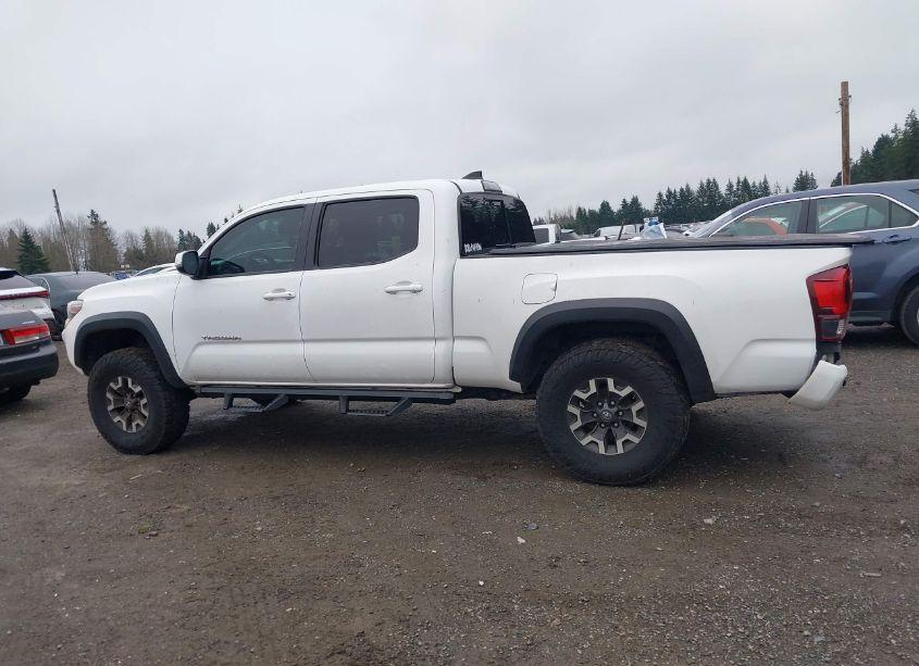Photo 14 of 2018 Toyota Tacoma TRD OFF ROAD (VIN 3TMDZ5BN4JM053716)