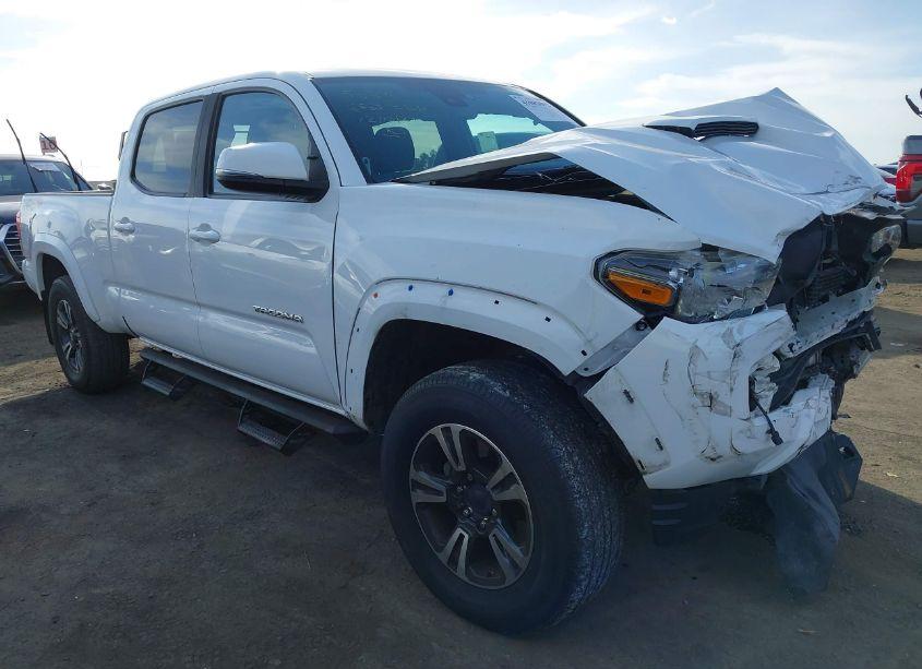 2019 Toyota Tacoma TRD SPORT (VIN 3TMDZ5BN4KM057265) main photo