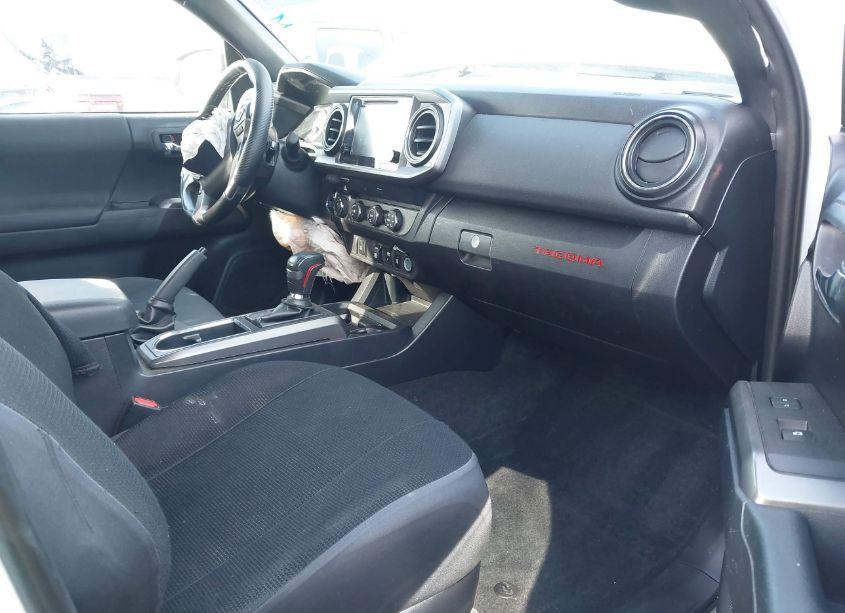 Photo 5 of 2019 Toyota Tacoma TRD SPORT (VIN 3TMDZ5BN4KM057265)