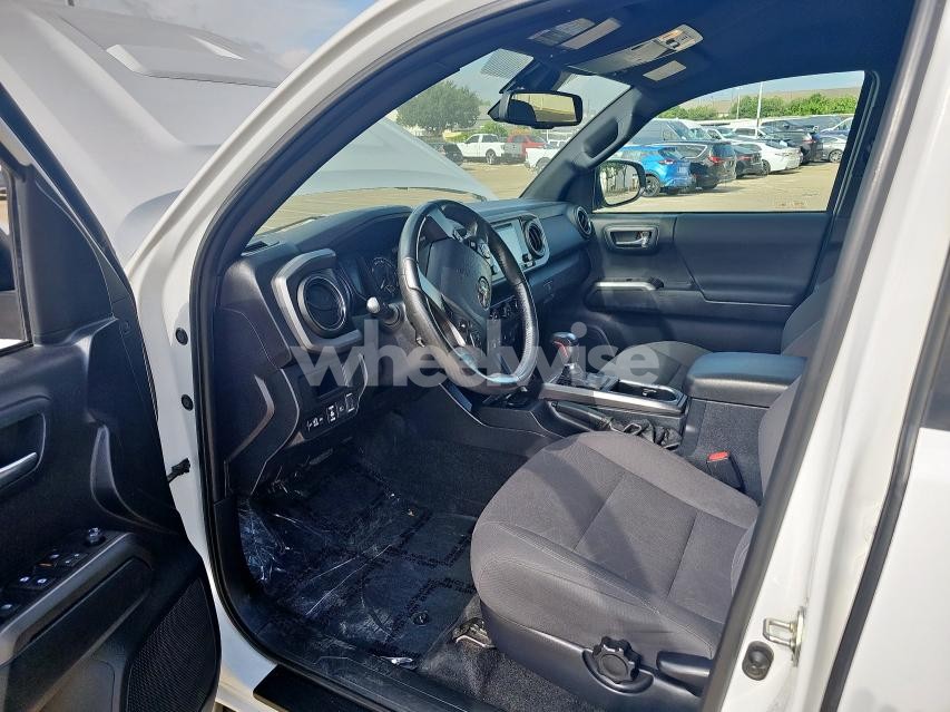 Photo 2 of 2019 TOYOTA TACOMA DOUBLE CAB (VIN 3TMDZ5BN4KM063910)