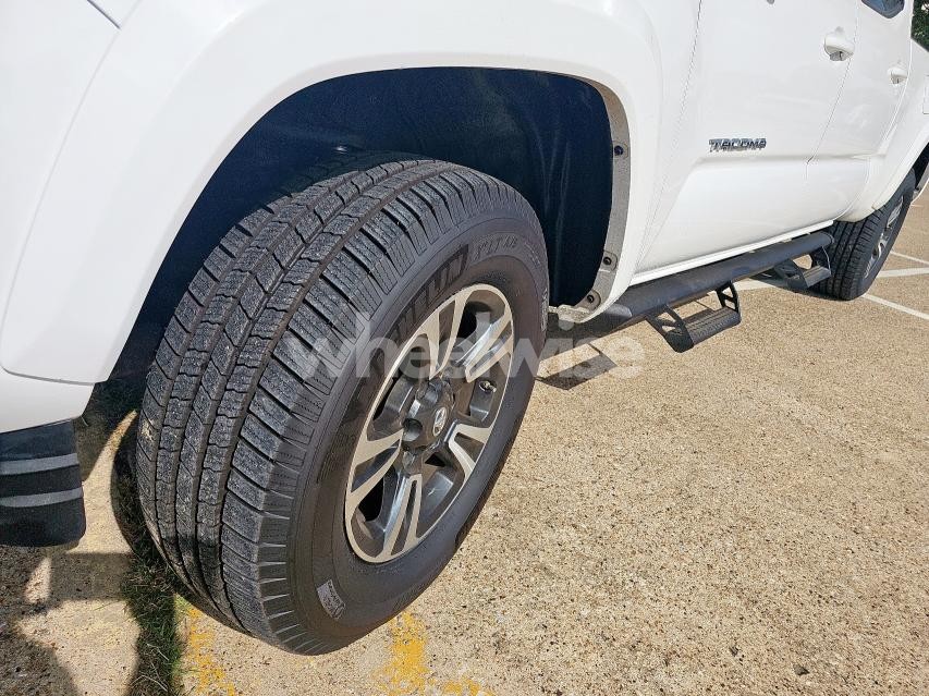 Photo 3 of 2019 TOYOTA TACOMA DOUBLE CAB (VIN 3TMDZ5BN4KM063910)