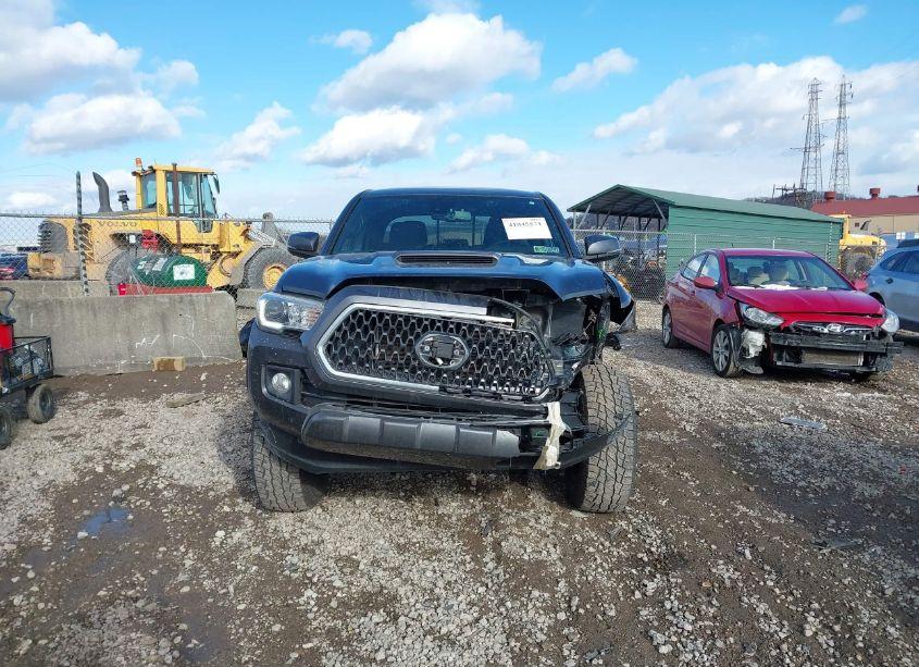 Photo 13 of 2019 Toyota Tacoma TRD SPORT (VIN 3TMDZ5BN4KM066628)