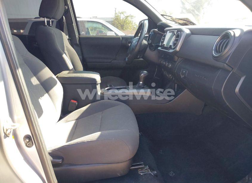 Photo 5 of 2019 Toyota Tacoma TRD OFF ROAD (VIN 3TMDZ5BN4KM076270)