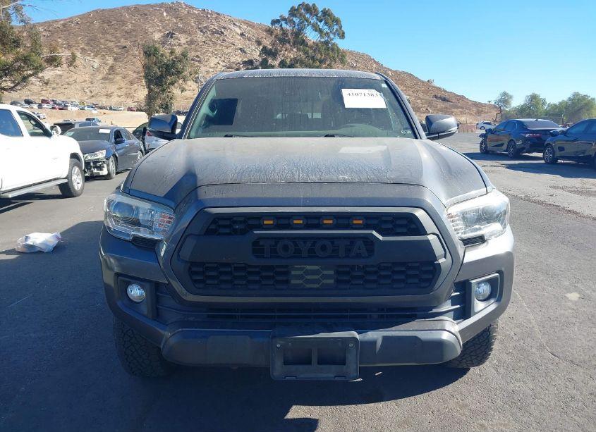 Photo 12 of 2019 Toyota Tacoma 4WD TRD OFF ROAD (VIN 3TMDZ5BN4KM079315)