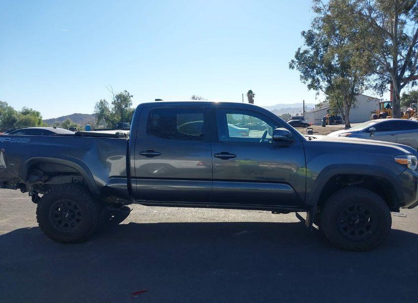 Photo 13 of 2019 Toyota Tacoma 4WD TRD OFF ROAD (VIN 3TMDZ5BN4KM079315)