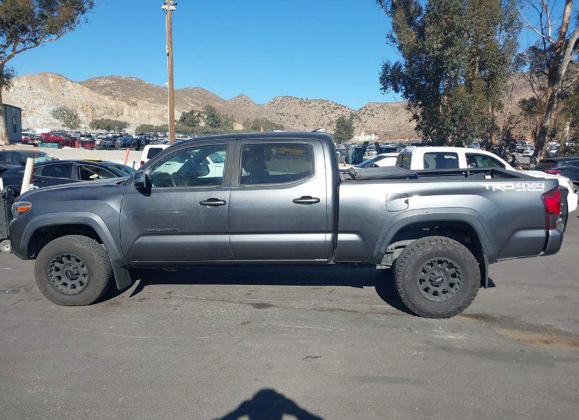 Photo 14 of 2019 Toyota Tacoma 4WD TRD OFF ROAD (VIN 3TMDZ5BN4KM079315)
