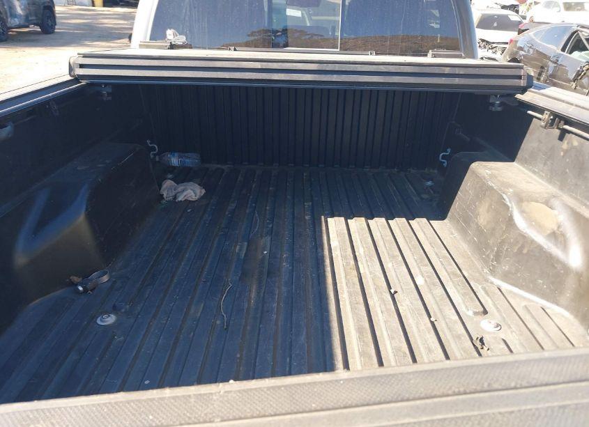 Photo 17 of 2019 Toyota Tacoma 4WD TRD OFF ROAD (VIN 3TMDZ5BN4KM079315)