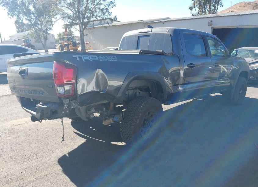 Photo 4 of 2019 Toyota Tacoma 4WD TRD OFF ROAD (VIN 3TMDZ5BN4KM079315)