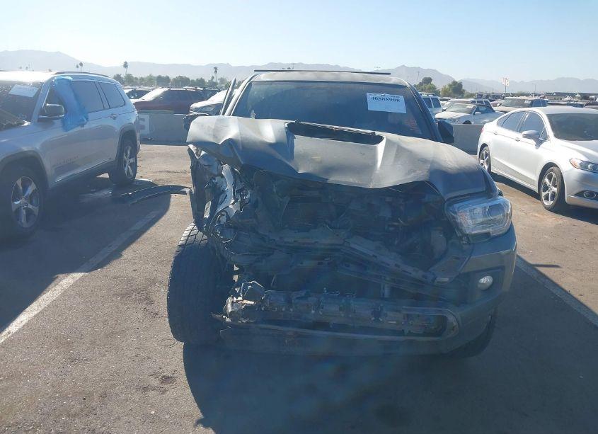 Photo 12 of 2017 Toyota Tacoma TRD SPORT (VIN 3TMDZ5BN5HM013784)